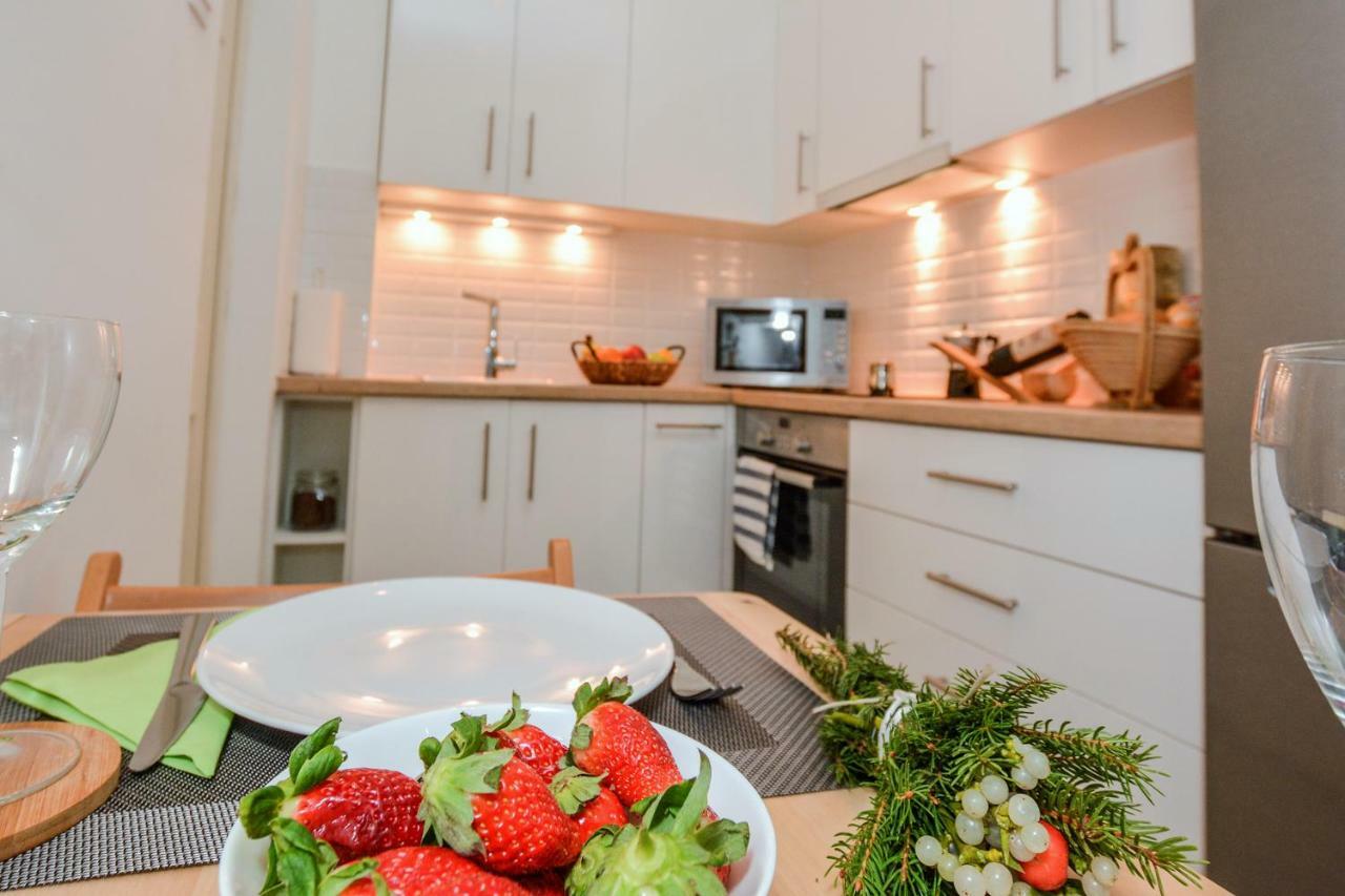 Timeless With Free Private Parking Apartment Budapest